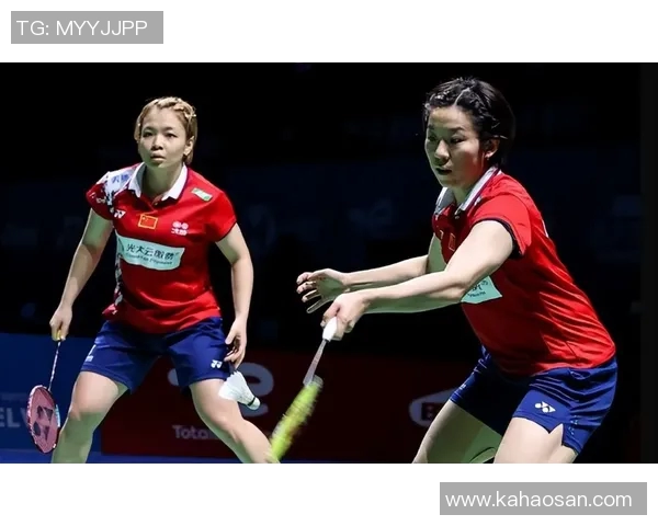 南京羽毛球队在钻石联赛中以66分稳居积分榜首位展现强劲实力